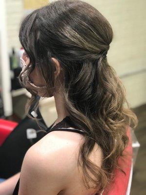 Prom updo style  Done by Veronica!‍