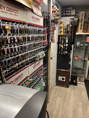 Mr Heloh locksmiths shop