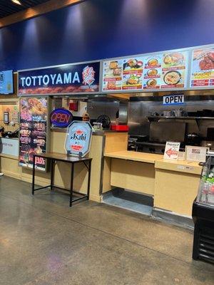 Trying the new place (for us) at the Mitsuwa food court