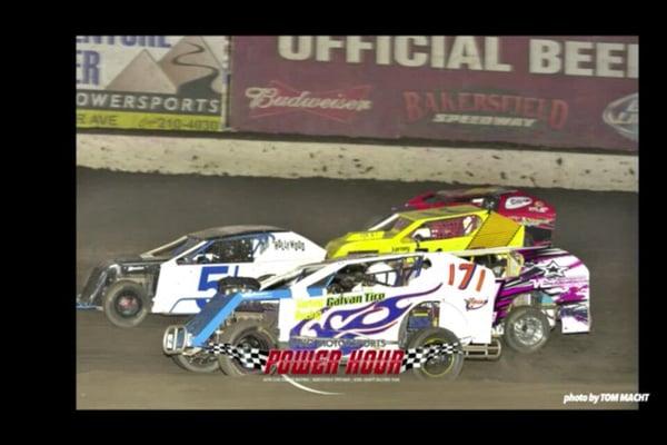 Mod Lites going 5 wide at Bakersfield speedway