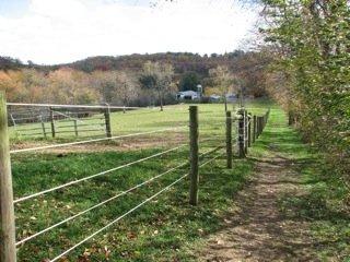 Bridle path around the entire ranch for on-site riding