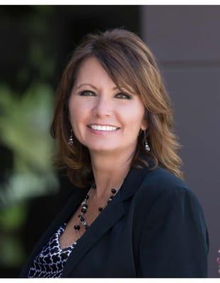 Sharon Ellenz - our team leader, coordinating the entire loan process and assisting in determining the best loan for you.