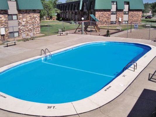 Outdoor Pool-open summer months