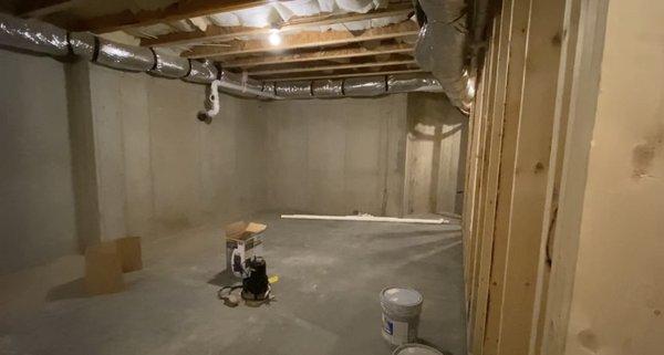 Unfinished basement room for home gym