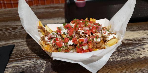 Carna asada fries