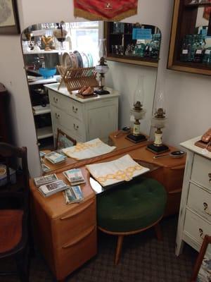 Heywood Wakefield dressing table.