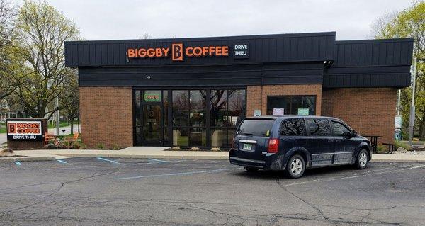 Storefront for Biggby Clinton