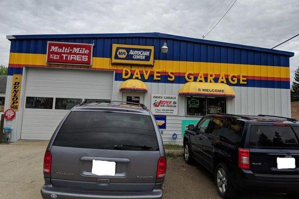 Dave's Garage