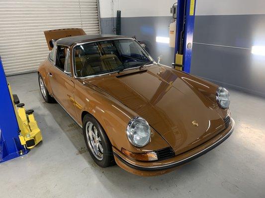 Classic 911 Porsche Workshop for Maintenance and Repairs