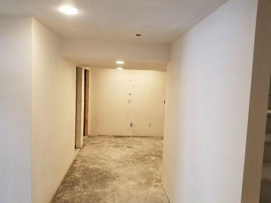 Entry way into basement