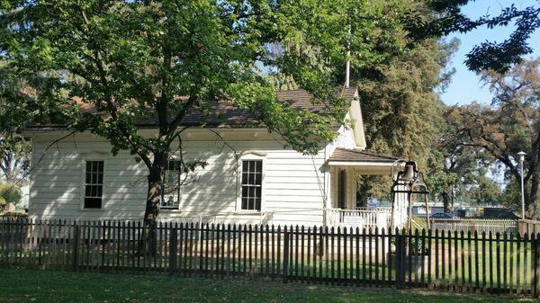 Rhoads School House