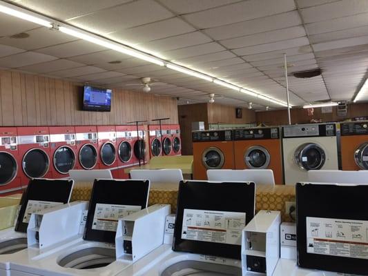 Wash-O-Mat Coin-Op Laundry