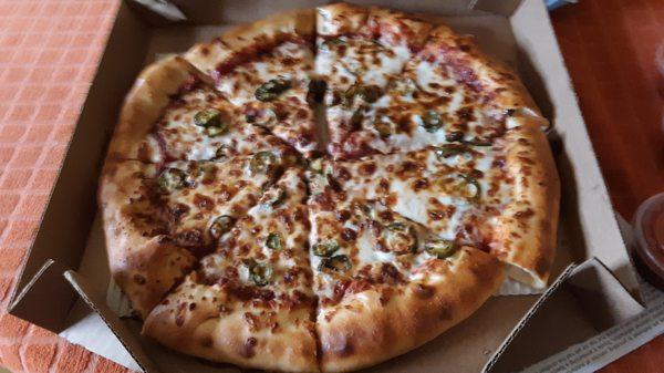 Stuffed crust w/ jalapeno peppers. YUM!!