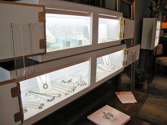 Jewelry display cases