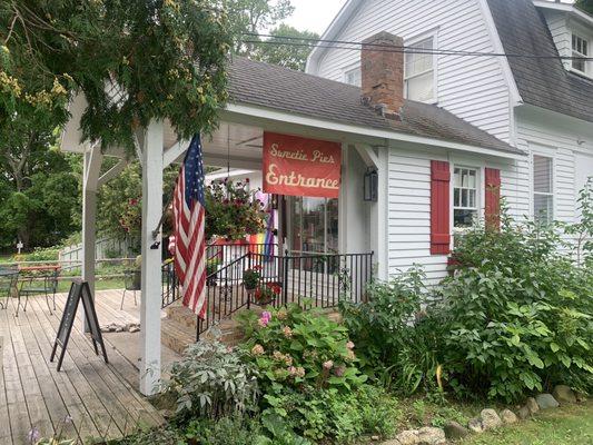 Entrance - back porch!