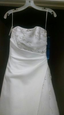 Consignment wedding gown