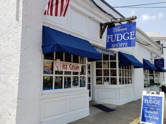 Storefront for Berea Fudge Shop