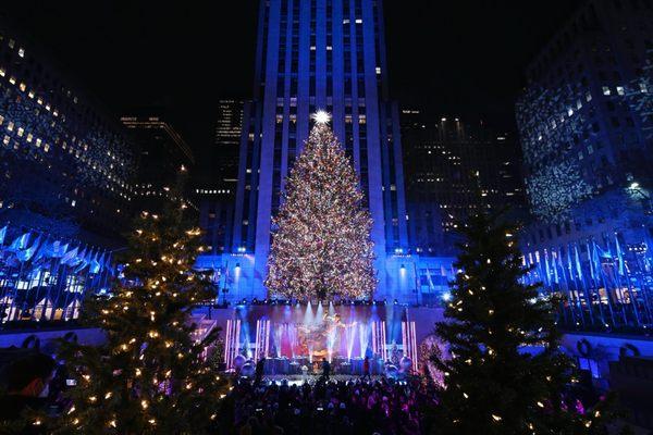 Christmas Time at Rockefeller Center! NYC.