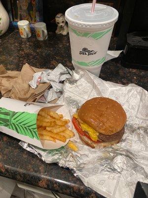 Double Del Cheeseburger Crinkle-cut Fries