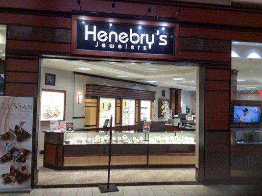 Henebry's Jewelers