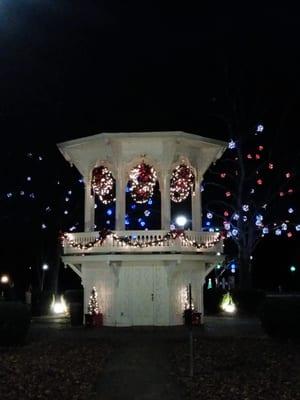 3rd Annual Gallipolis In Lights Ceremony.  Photo credits:  Cheryl Enyart