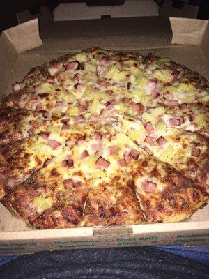 Hawaiian pizza- best ever!