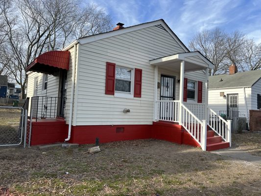 New front porch with vinyl rails