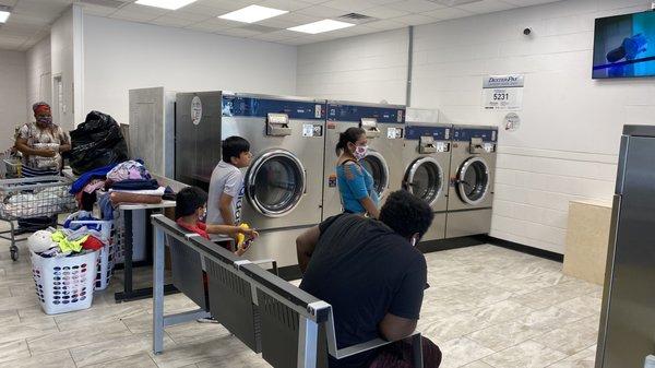 iWash 365 Laundry, laundromat on carolina beach road