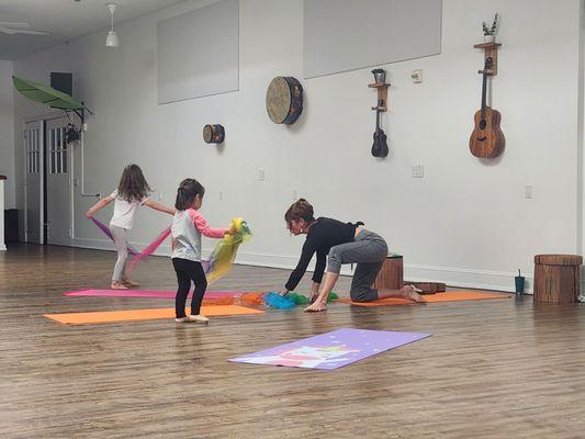 A small kiddo yoga class with teacher Elizabeth