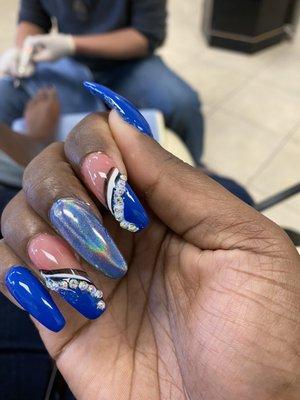 Win Nails