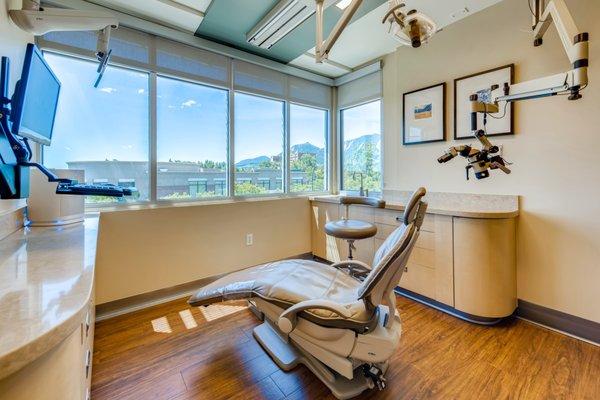 Boulder Implants and Periodontics