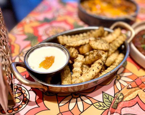 Zaatar Fries: delicious.