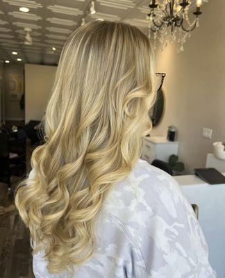 Blonde highlights & Layers