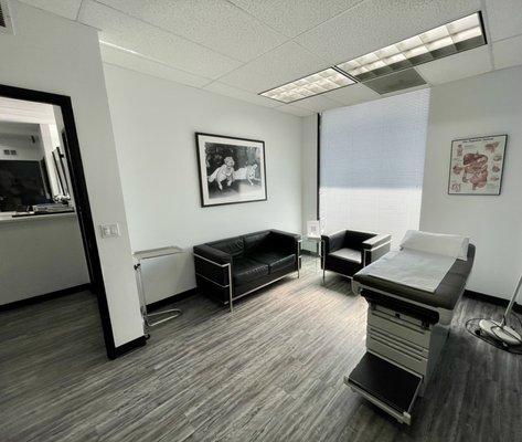 Exer Urgent Care - Hollywood - Melrose Ave