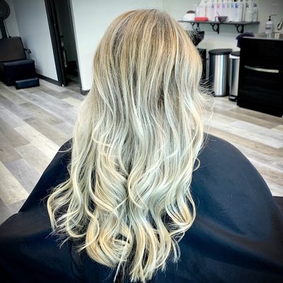 #blondehair #balayage #shadowroot #highlights #lowlights