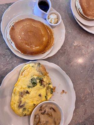 Spinach-feta-sun dried tomato omelet