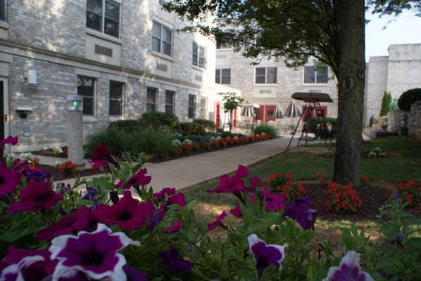 Courtyard of the Quarters Personal Care Home.