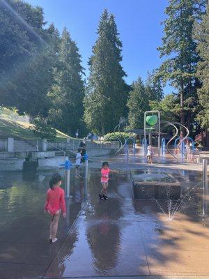 Splash pad area. Very toddler friendly.