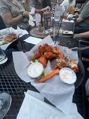 Buffalo Chicken wings--needed more sauce