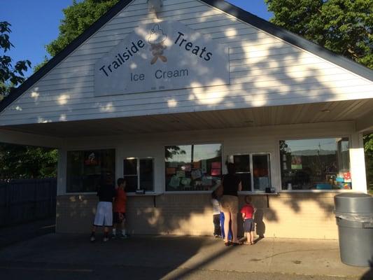 Trailside Treats Ice Cream