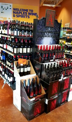 Naples Wine & Spirits