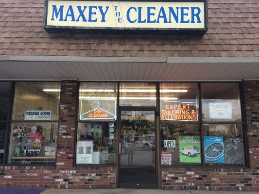 Maxey the Cleaner