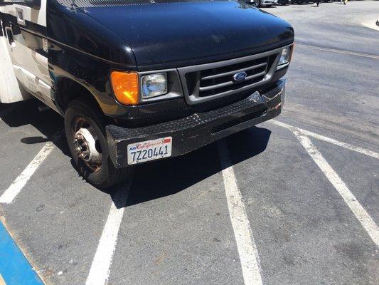 Driver driving 7Z20441 was blocking everyone with disability, blind, wheelchairs and strollers at curb ramp