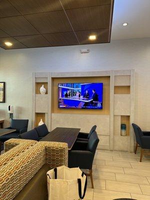 Holiday Inn Express & Suites Chatsworth