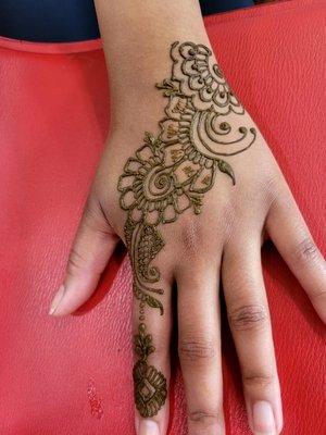 Henna tattoo