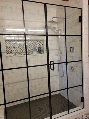 VISTA Grid Shower