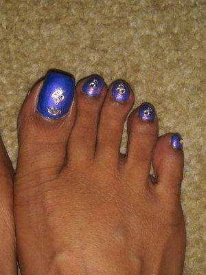 Be be Nails  did my pedi and coloring of my nails.  I did the art jewel design for my toenails.