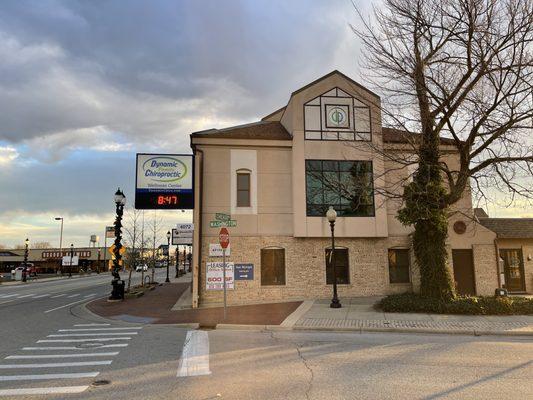 Outside updated view of Dynamic Family Chiropractic Wellness Center in Grandville.