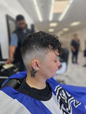 Fenix Barbers