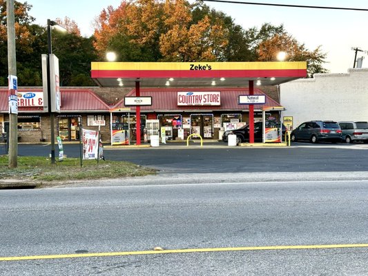 Zeke's Country Store